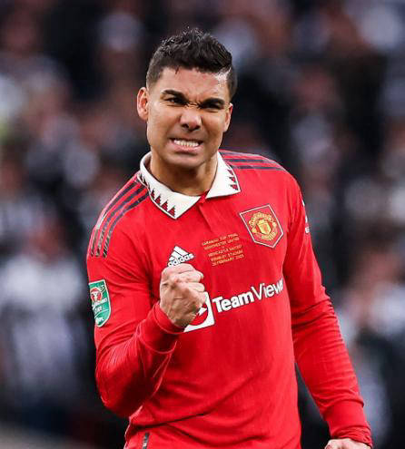 再见，曼联！欧冠三连冠巨星含泪离队，主动降薪展现职业典范